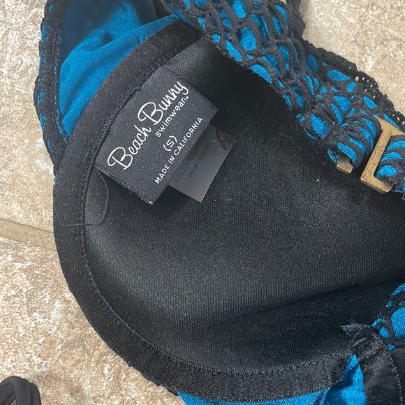 Beach bunny Love Her Madly bikini - like new - Picture 3 of 6